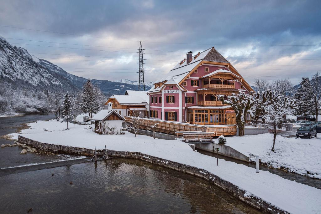 Architekturfotografie des Welterbegasthof Steegwirt im Winter